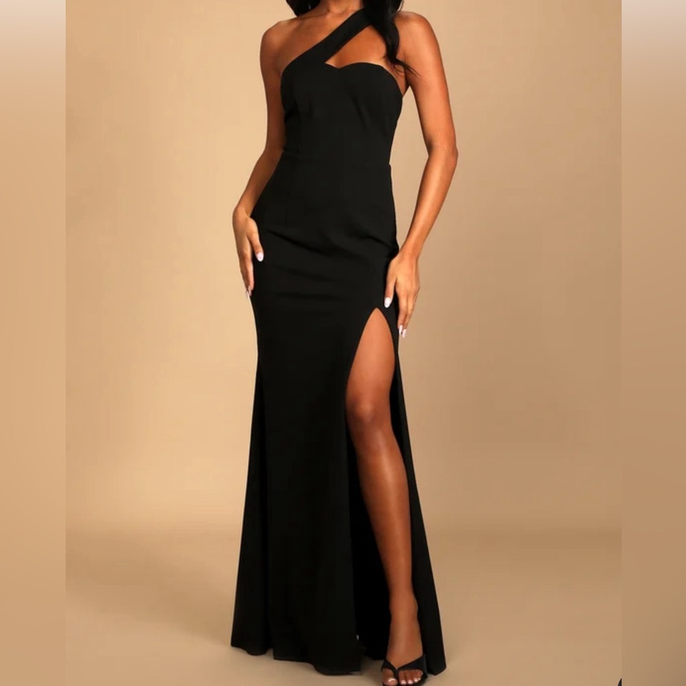Lulus “Your Majesty Black Asymmetrical Mermaid Maxi Dress” w/ high side slit